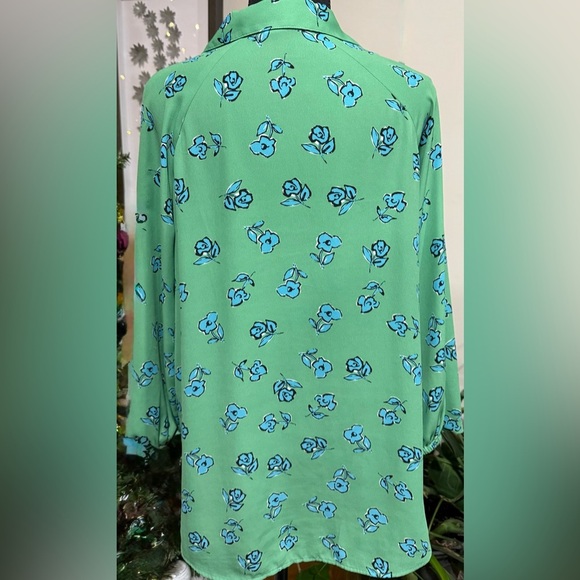 Cabi Floral Green Blouse - Picture 4 of 6